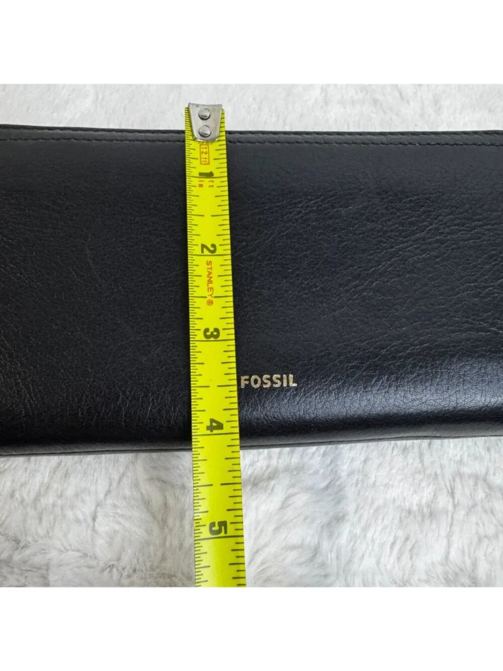 Fossil Black Leather Zip-Around Wallet Gold Accents Multiple Card Slots Logo - Picture 9 of 9